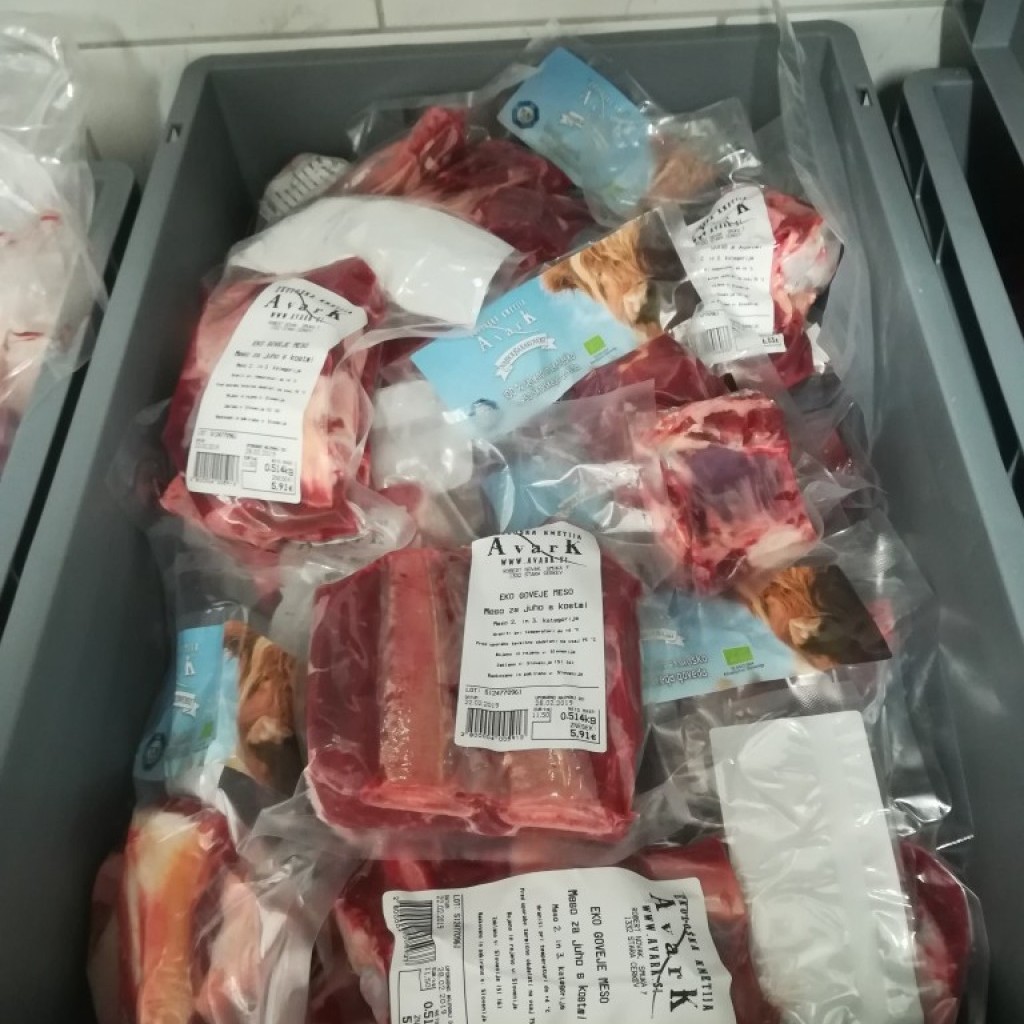 goveje meso Paket s kostmi ekološko senena škotska govedina
